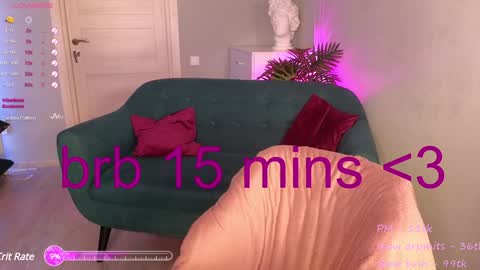 Snapshot of wow_luvng chatting on 12-17-24, 06:09 Rebecy online show from 12-17-24, 06:09