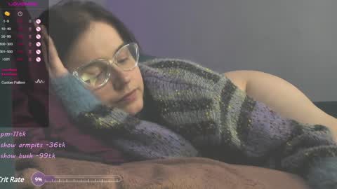 Snapshot of wow_luvng chatting on 12-29-24, 11:50 Rebecy online show from 12-29-24, 11:50