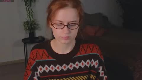 Snapshot of wow_luvng chatting on 09-11-25, 01:44 Rebecy online show from 09-11-25, 01:44