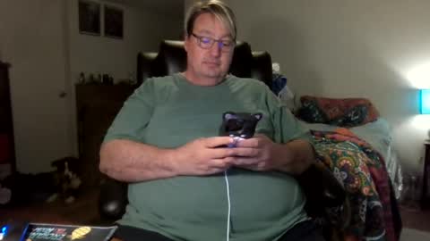 Snapshot of wrensworldx chatting on 07-04-26, 04:29 Wren VX online show from 07-04-26, 04:29