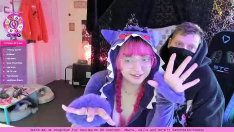 Snapshot of wrenvalentine chatting on 05-25-26, 12:27 Wren Valentine online show from 05-25-26, 12:27