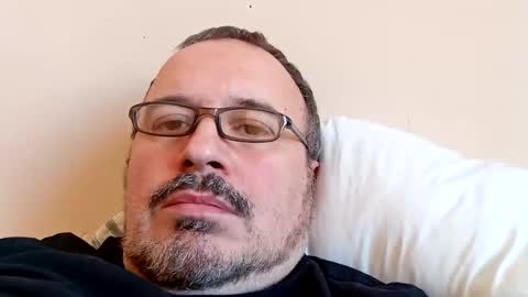Snapshot of wuarrete chatting on 06-11-26, 02:48 wuarrete online show from 06-11-26, 02:48