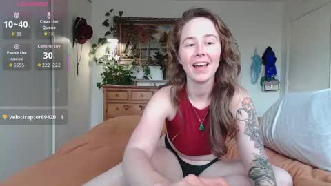 Snapshot of wutangwendy chatting on 11-11-25, 11:27 wutangwendy online show from 11-11-25, 11:27