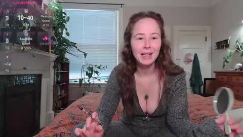 Snapshot of wutangwendy chatting on 12-16-25, 06:02 wutangwendy online show from 12-16-25, 06:02