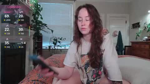 Snapshot of wutangwendy chatting on 12-17-25, 05:41 wutangwendy online show from 12-17-25, 05:41