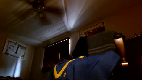 wvuguy1986 online show from 05-17-26, 08:49