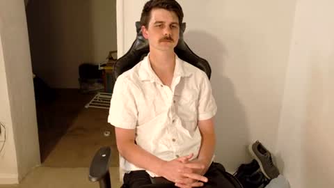 Wyatt online show from 07-04-26, 06:41