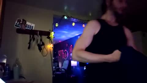 wyiatt online show from 11-09-25, 06:23