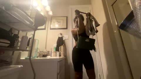 Wynter Heat online show from 07-25-26, 12:25