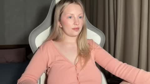 eva online show from 11-24-25, 04:40