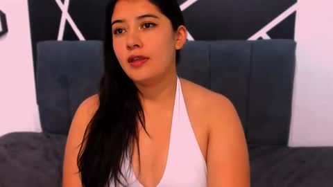 Snapshot of x_adeline_ chatting on 11-06-25, 11:15 Adeline online show from 11-06-25, 11:15