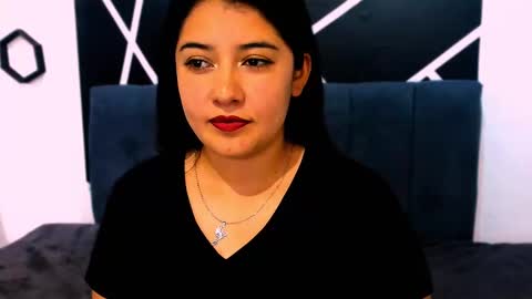 Snapshot of x_adeline_ chatting on 11-13-25, 11:25 Adeline online show from 11-13-25, 11:25