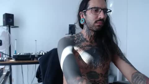 Snapshot of x_dr4ma_x chatting on 03-21-26, 06:18 xdramax online show from 03-21-26, 06:18