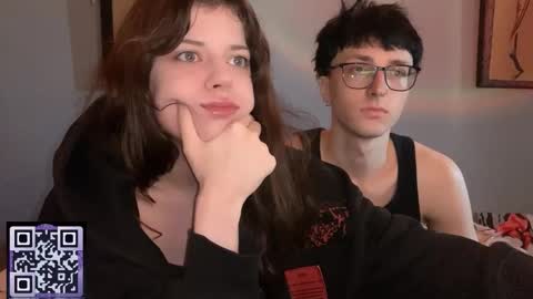 Philipp and Este online show from 09-20-25, 10:49