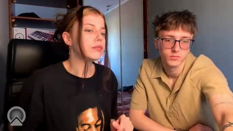 Snapshot of x_files_t chatting on 03-13-26, 11:06 Philipp and Este online show from 03-13-26, 11:06