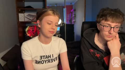 Snapshot of x_files_t chatting on 04-03-26, 04:10 Philipp and Este online show from 04-03-26, 04:10