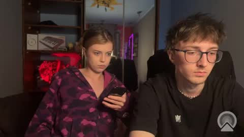 Snapshot of x_files_t chatting on 04-04-26, 10:51 Philipp and Este online show from 04-04-26, 10:51