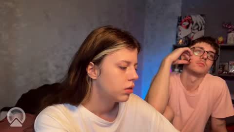 Philipp and Este online show from 07-24-26, 07:50