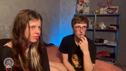 Philipp and Este online show from 07-30-26, 10:31