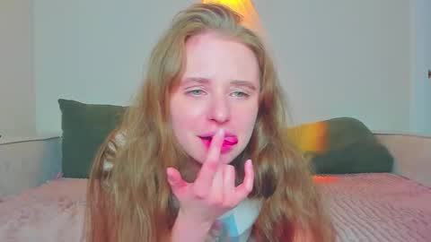 Snapshot of x_jesse_x chatting on 12-17-25, 11:00 Jesse online show from 12-17-25, 11:00