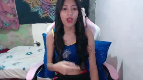 Snapshot of x_lexi_x chatting on 12-26-24, 06:19 x_lexi_x online show from 12-26-24, 06:19