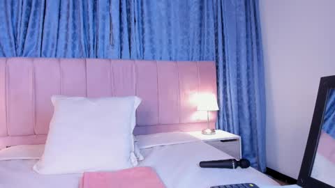 x_milu online show from 03-11-25, 12:00