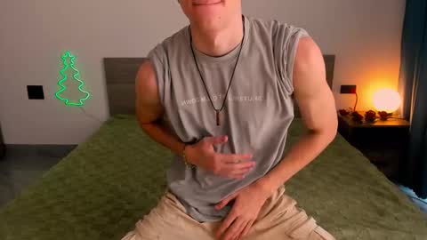 Snapshot of x_nile chatting on 11-26-25, 04:46 Nile online show from 11-26-25, 04:46