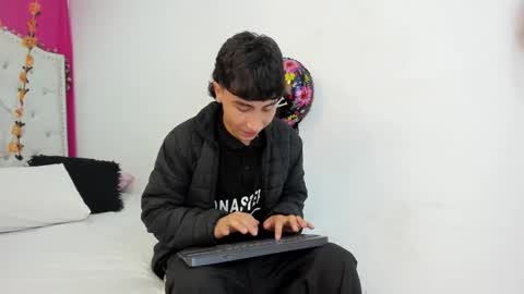 xaanderGrey online show from 10-10-25, 07:46