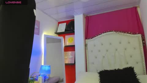 xaanderGrey online show from 11-25-25, 07:36