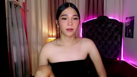Snapshot of xairah_doux chatting on 10-20-25, 05:41 xairah_doux online show from 10-20-25, 05:41