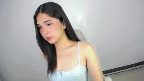 Snapshot of xairah_doux chatting on 05-25-26, 12:16 xairah_doux online show from 05-25-26, 12:16