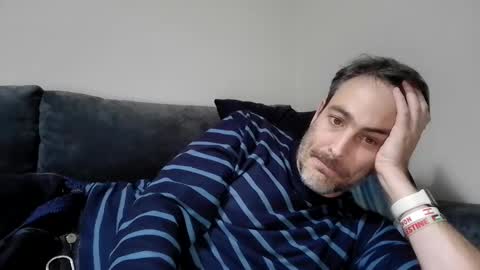 Snapshot of xalegarmax chatting on 12-06-24, 12:12 xalegarmax online show from 12-06-24, 12:12