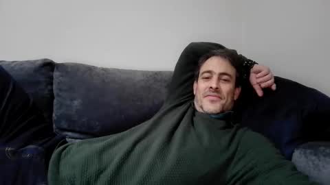 Snapshot of xalegarmax chatting on 12-25-24, 10:16 xalegarmax online show from 12-25-24, 10:16
