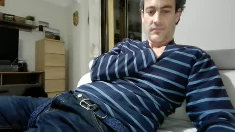 Snapshot of xalegarmax chatting on 09-25-25, 10:35 xalegarmax online show from 09-25-25, 10:35