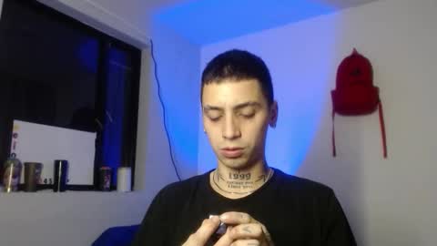 Snapshot of xalejo_max chatting on 10-28-25, 10:12 xalejo_max online show from 10-28-25, 10:12