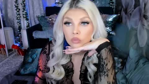 Snapshot of xalexax chatting on 12-29-24, 08:48 sooo hey im Sperm Mystik from Fuckistan i want you full my all holes bcs i have penis fever online show from 12-29-24, 08:48