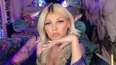 Snapshot of xalexax chatting on 02-23-25, 08:22 sooo hey im Sperm Mystik from Fuckistan i want you full my all holes bcs i have penis fever online show from 02-23-25, 08:22
