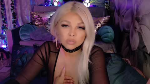Snapshot of xalexax chatting on 03-06-25, 11:42 sooo hey im Sperm Mystik from Fuckistan i want you full my all holes bcs i have penis fever online show from 03-06-25, 11:42