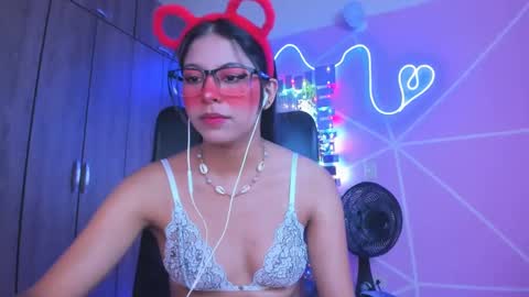 XALLYSONX online show from 02-04-25, 11:27
