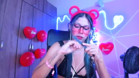 XALLYSONX online show from 02-15-25, 05:39