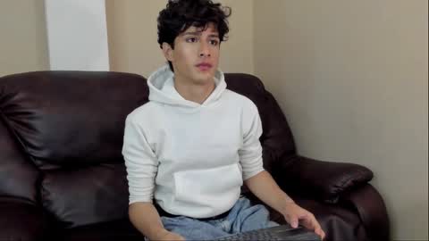 Snapshot of xam_collen chatting on 11-30-25, 03:49 xam_collen online show from 11-30-25, 03:49