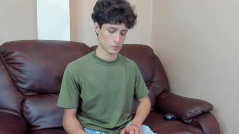 Snapshot of xam_collen chatting on 12-14-25, 05:18 xam_collen online show from 12-14-25, 05:18