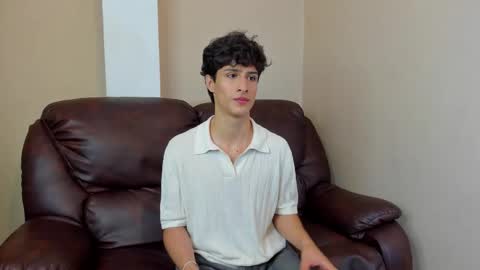 Snapshot of xam_collen chatting on 12-17-25, 02:45 xam_collen online show from 12-17-25, 02:45