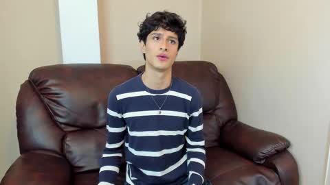 Snapshot of xam_collen chatting on 12-22-25, 05:21 xam_collen online show from 12-22-25, 05:21