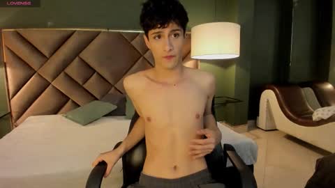 Snapshot of xam_collen chatting on 03-08-26, 05:39 xam_collen online show from 03-08-26, 05:39