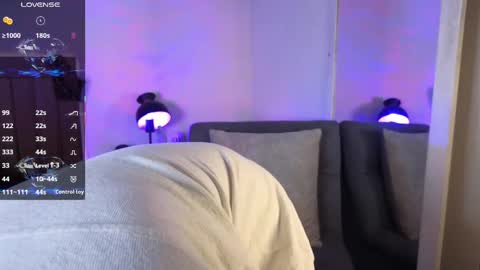 Snapshot of xander_card chatting on 09-12-25, 05:40 Xander Cardona online show from 09-12-25, 05:40