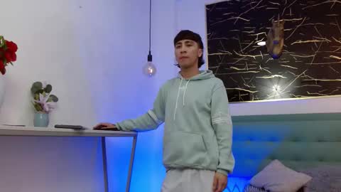 Snapshot of xandergrey8 chatting on 01-14-26, 07:08 xandergrey8 online show from 01-14-26, 07:08