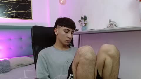 Snapshot of xandergrey8 chatting on 02-10-26, 07:40 xandergrey8 online show from 02-10-26, 07:40