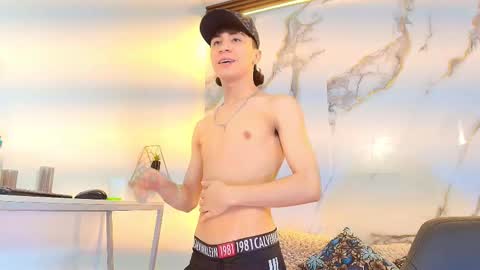 Snapshot of xandergrey8 chatting on 03-07-26, 07:44 xandergrey8 online show from 03-07-26, 07:44