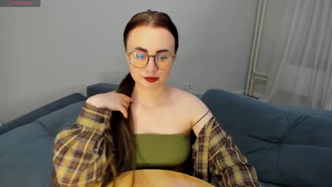 Alice online show from 04-21-26, 03:39